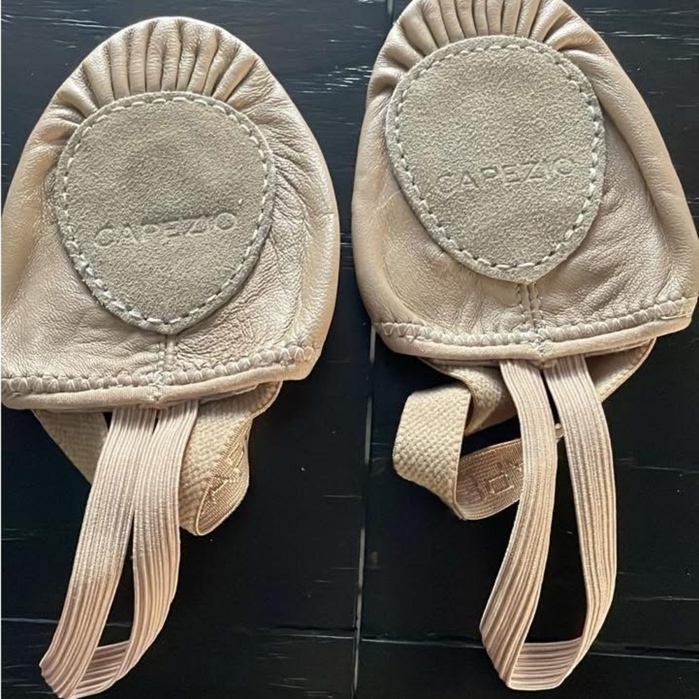 Capezio Beige Dance TurnersFootwear